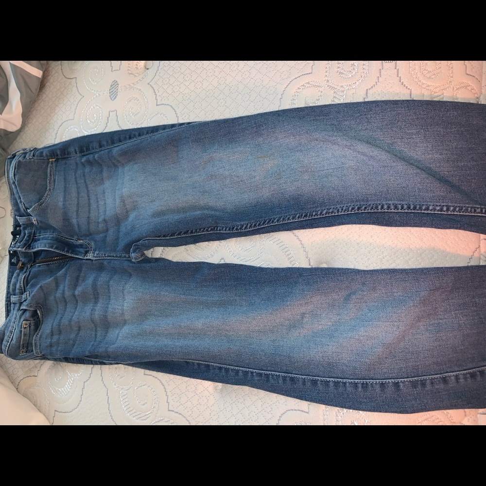 HOLLISTER JEANS SIZE 3